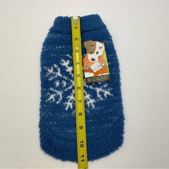 Blue Snowflake Dog Sweater - Picture 4 of 9